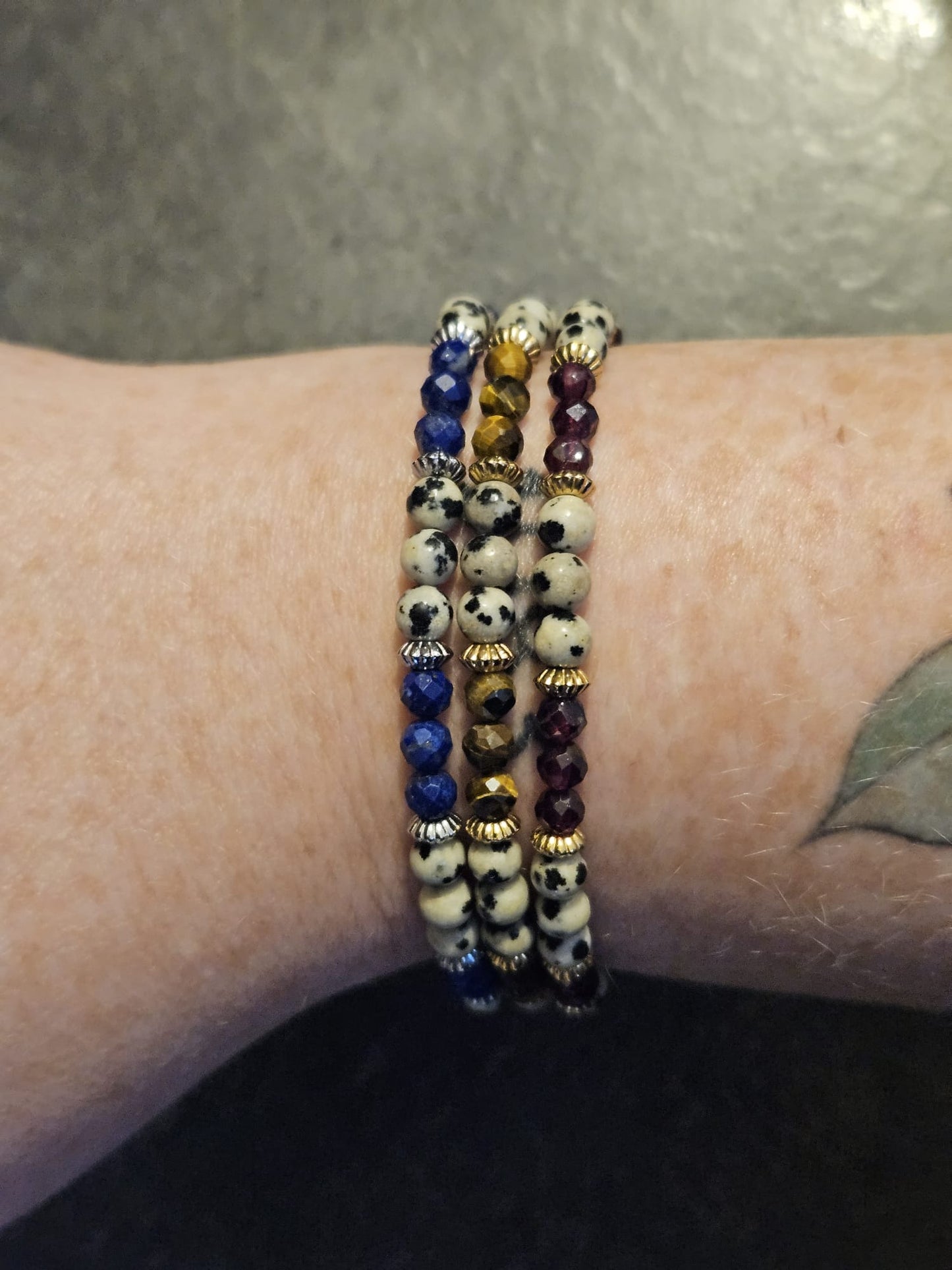 Bracelet Thya - Lapis Lazuli ,Œil de tigre ou Grenat Rouge