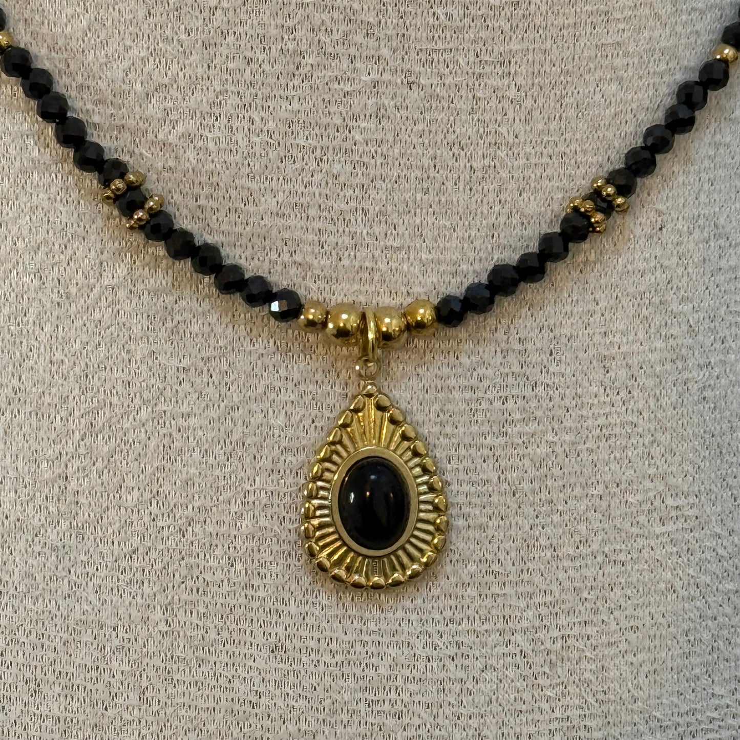 Collier Anaëlle - Spinelle Noire
