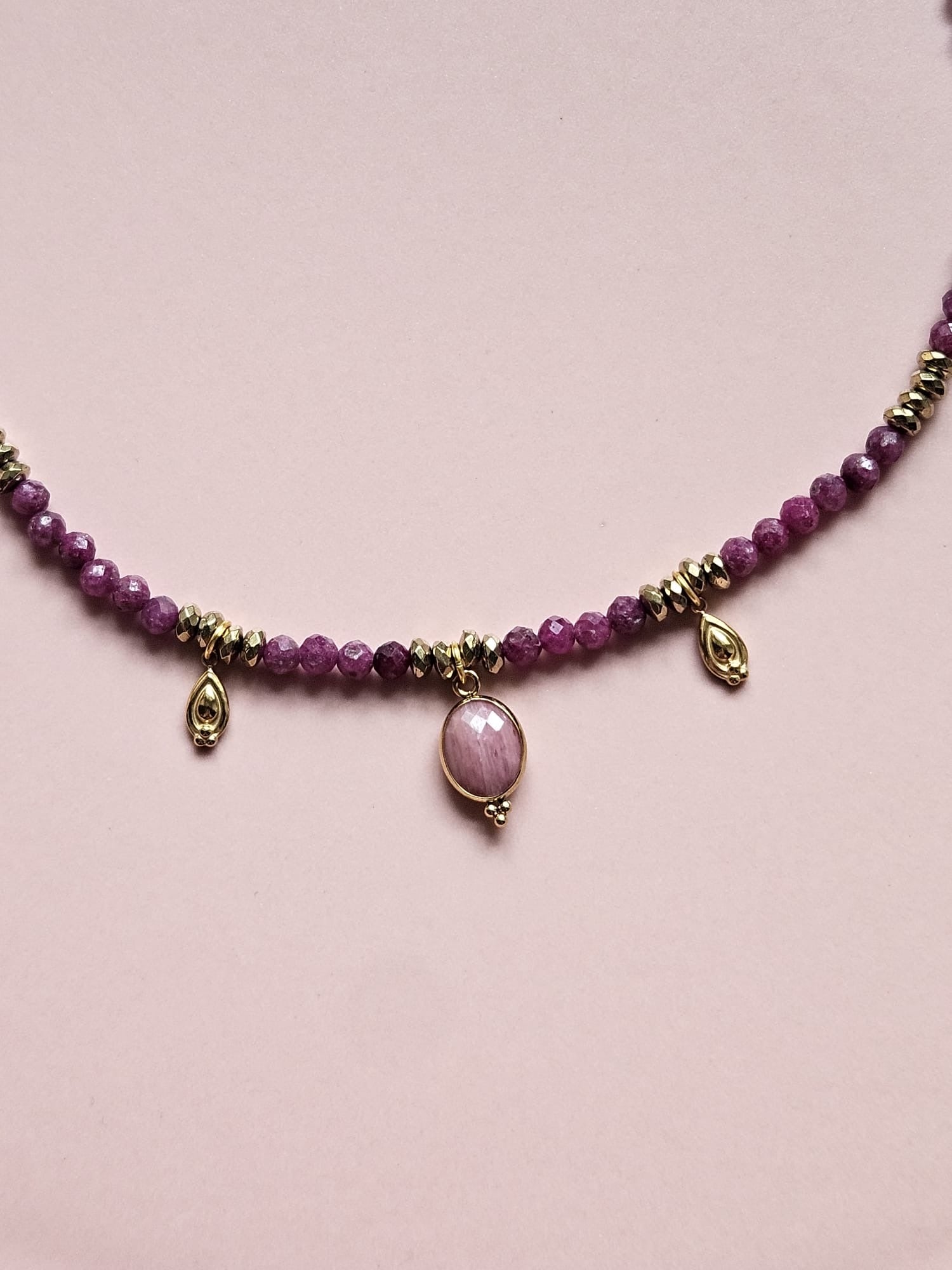 Collier Divina - Rubis De Tanzanie et Rhodonite