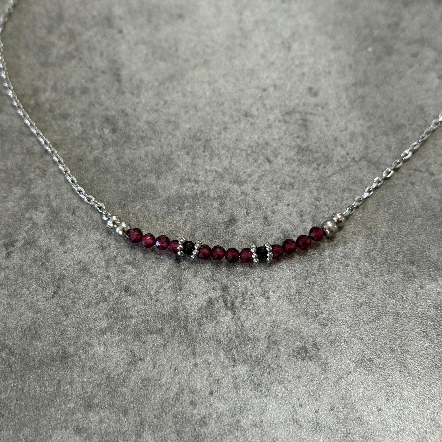 Collier Natalia - Grenat Rouge et Spinelle Noire